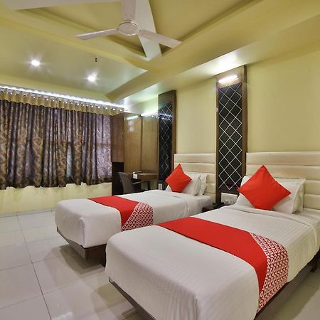 Capital O Kalash Residency Ahmedabad Luaran gambar